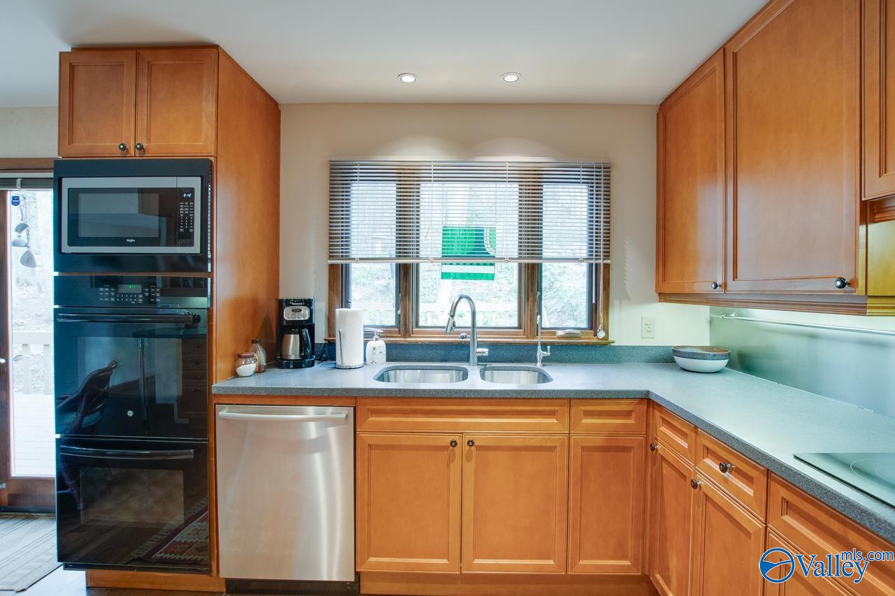 Huntsville, Alabama, 35802, United States, 4 Bedrooms Bedrooms, ,2.5 BathroomsBathrooms,Residential,Forsale,2007682