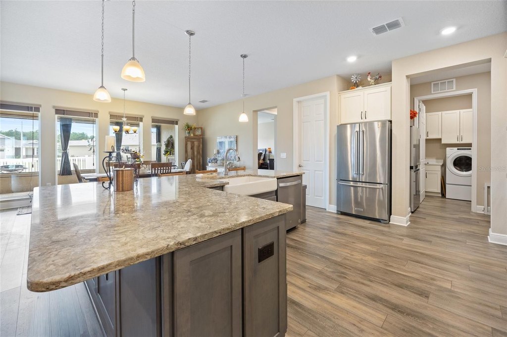 OCALA, Florida, 34481, United States, 3 Bedrooms Bedrooms, ,3 BathroomsBathrooms,Residential,Forsale,1969785