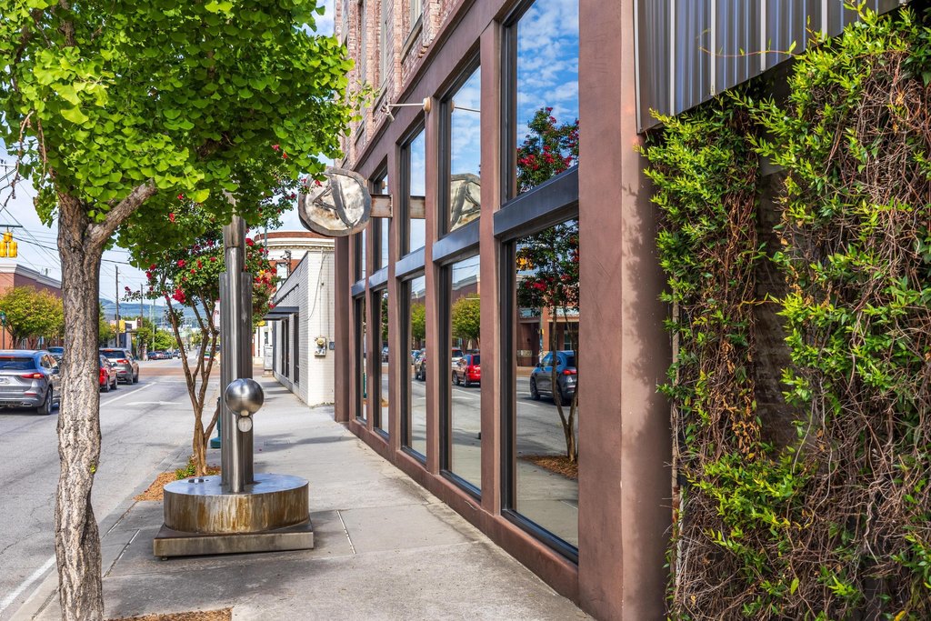 Chattanooga, Tennessee, 37408, United States, 3 Bedrooms Bedrooms, ,2.5 BathroomsBathrooms,Residential,Forsale,1995341