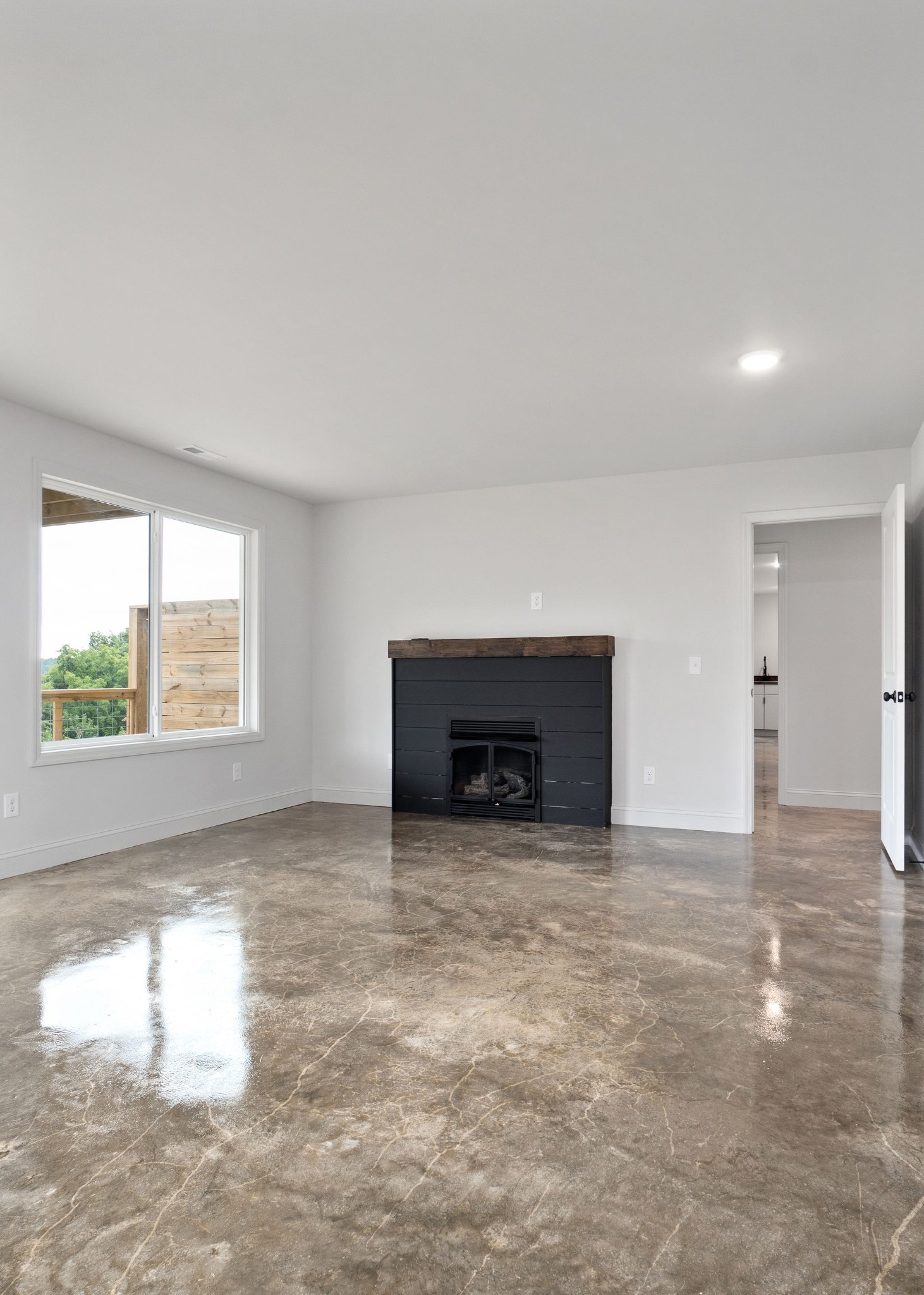 Dowelltown, Tennessee, 37059, United States, 4 Bedrooms Bedrooms, ,3 BathroomsBathrooms,Residential,Forsale,1999477