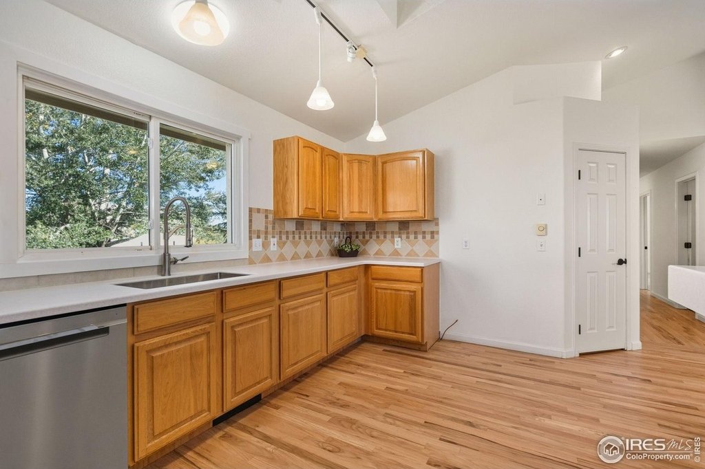 Wellington, Colorado, 80549, United States, 5 Bedrooms Bedrooms, ,3 BathroomsBathrooms,Residential,Forsale,1967205