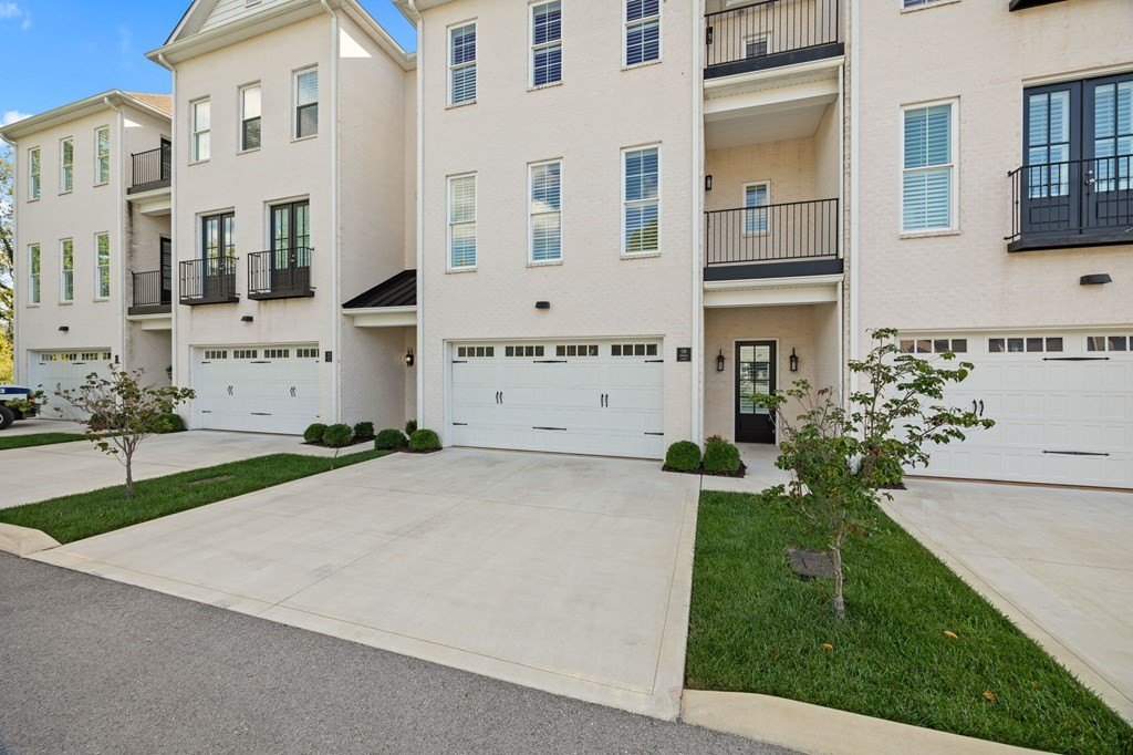 Cookeville, Tennessee, 38501, United States, 3 Bedrooms Bedrooms, ,3 BathroomsBathrooms,Residential,Forsale,1968519