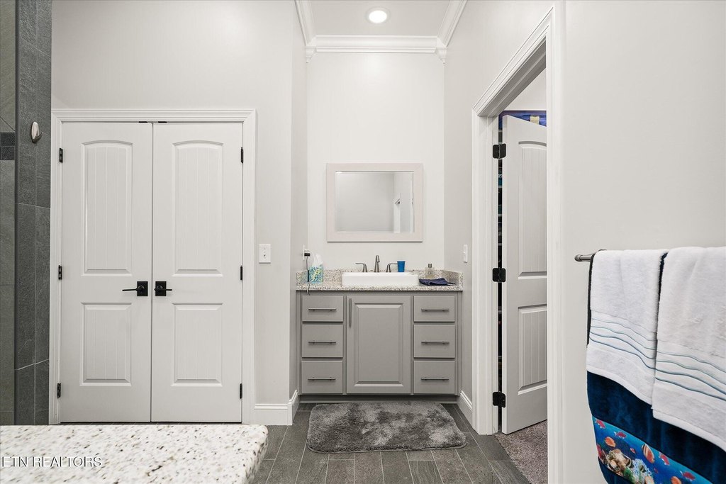 Crossville, Tennessee, 38572, United States, 3 Bedrooms Bedrooms, ,3.5 BathroomsBathrooms,Residential,Forsale,1886022