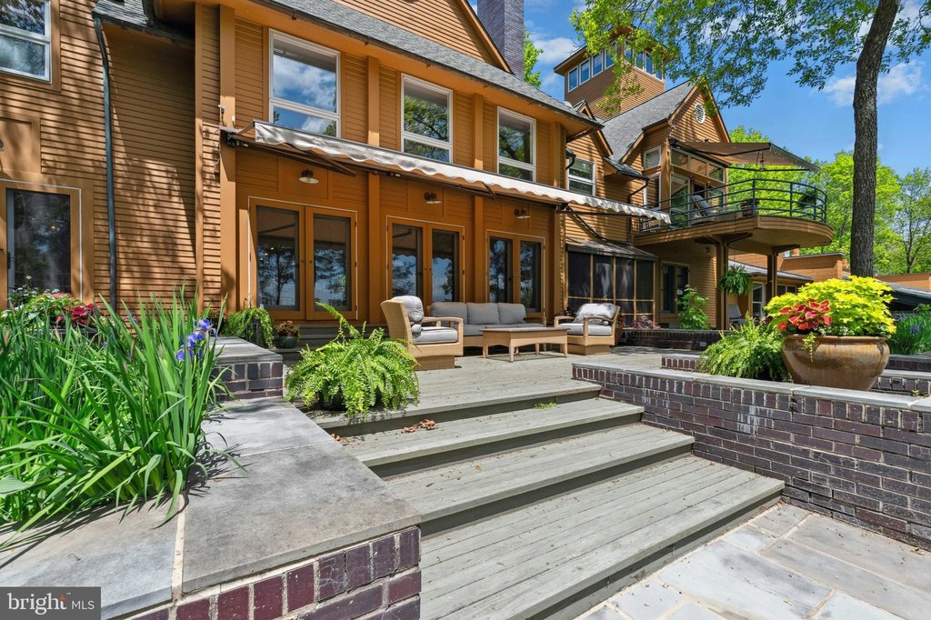 HENRYVILLE, Pennsylvania, 18332, United States, 6 Bedrooms Bedrooms, ,7.5 BathroomsBathrooms,Residential,Forsale,2014635