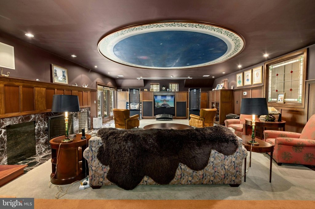 HENRYVILLE, Pennsylvania, 18332, United States, 6 Bedrooms Bedrooms, ,7.5 BathroomsBathrooms,Residential,Forsale,2014635