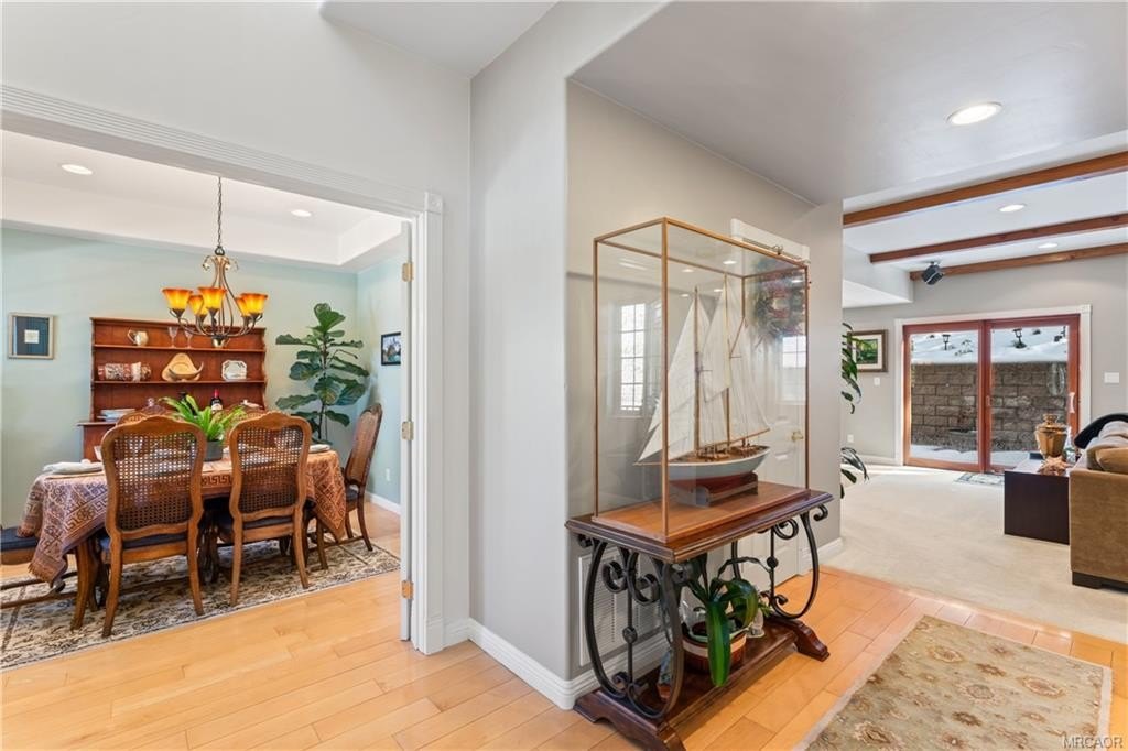 Lake Arrowhead, California, 92317, United States, 4 Bedrooms Bedrooms, ,4 BathroomsBathrooms,Residential,Forsale,1886288