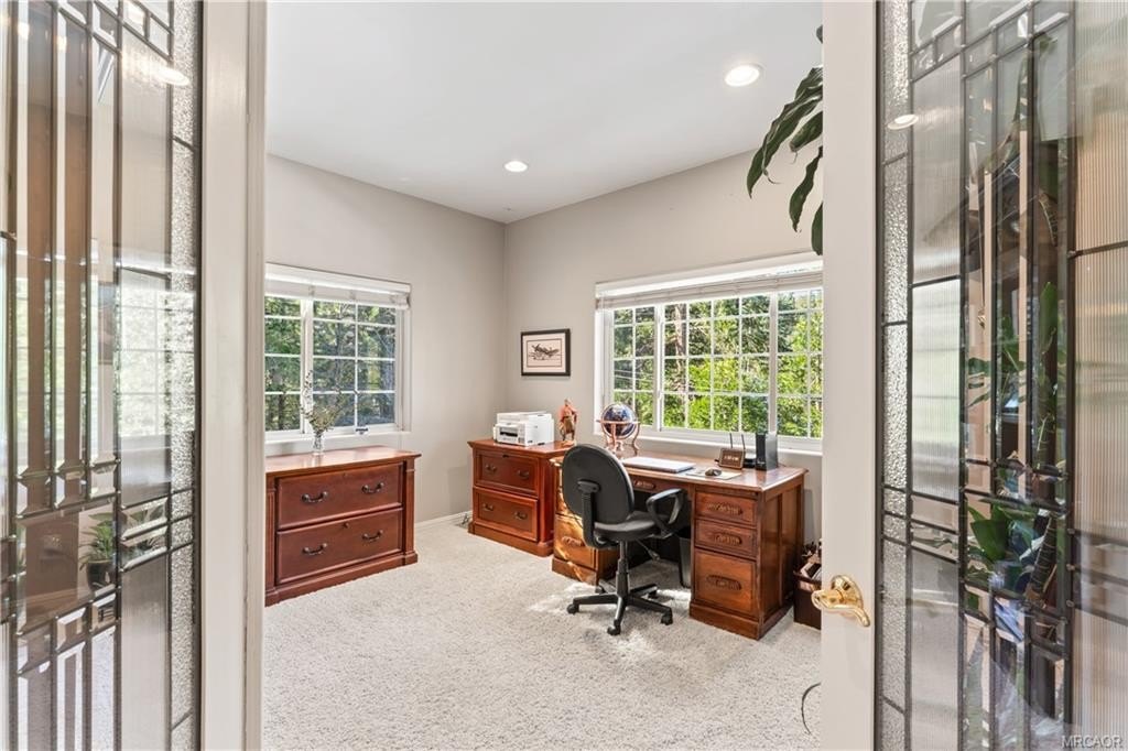 Lake Arrowhead, California, 92317, United States, 4 Bedrooms Bedrooms, ,4 BathroomsBathrooms,Residential,Forsale,1886288