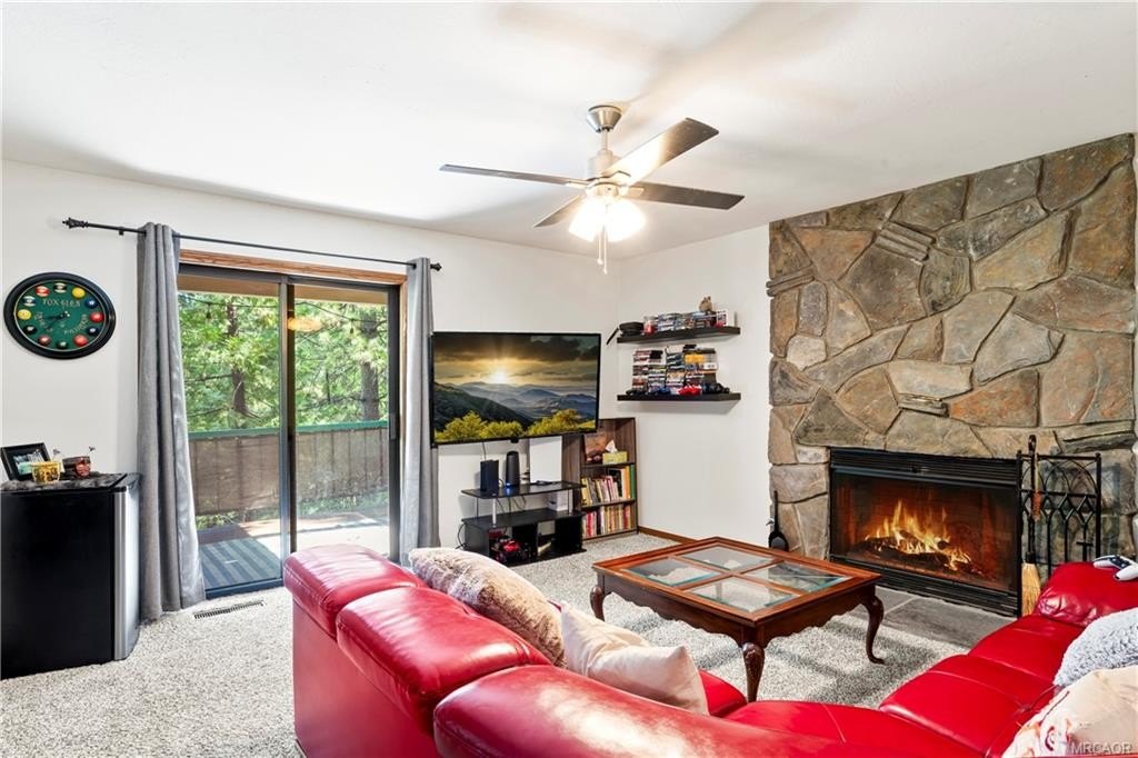 Lake Arrowhead, California, 92352, United States, 3 Bedrooms Bedrooms, ,3 BathroomsBathrooms,Residential,Forsale,1953303