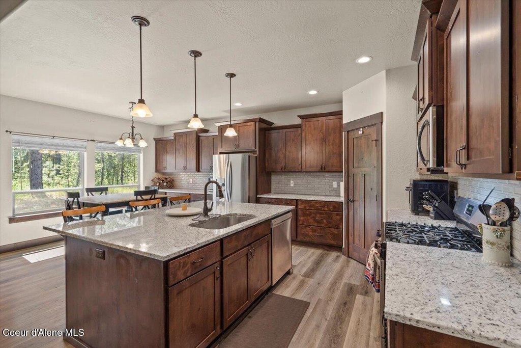 Rathdrum, Idaho, 83858, United States, 3 Bedrooms Bedrooms, ,2 BathroomsBathrooms,Residential,Forsale,1946343