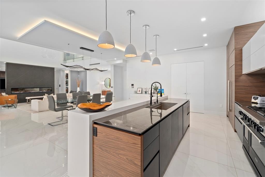 Lighthouse Point, Florida, 33064, United States, 5 Bedrooms Bedrooms, ,5.5 BathroomsBathrooms,Residential,Forsale,2011622