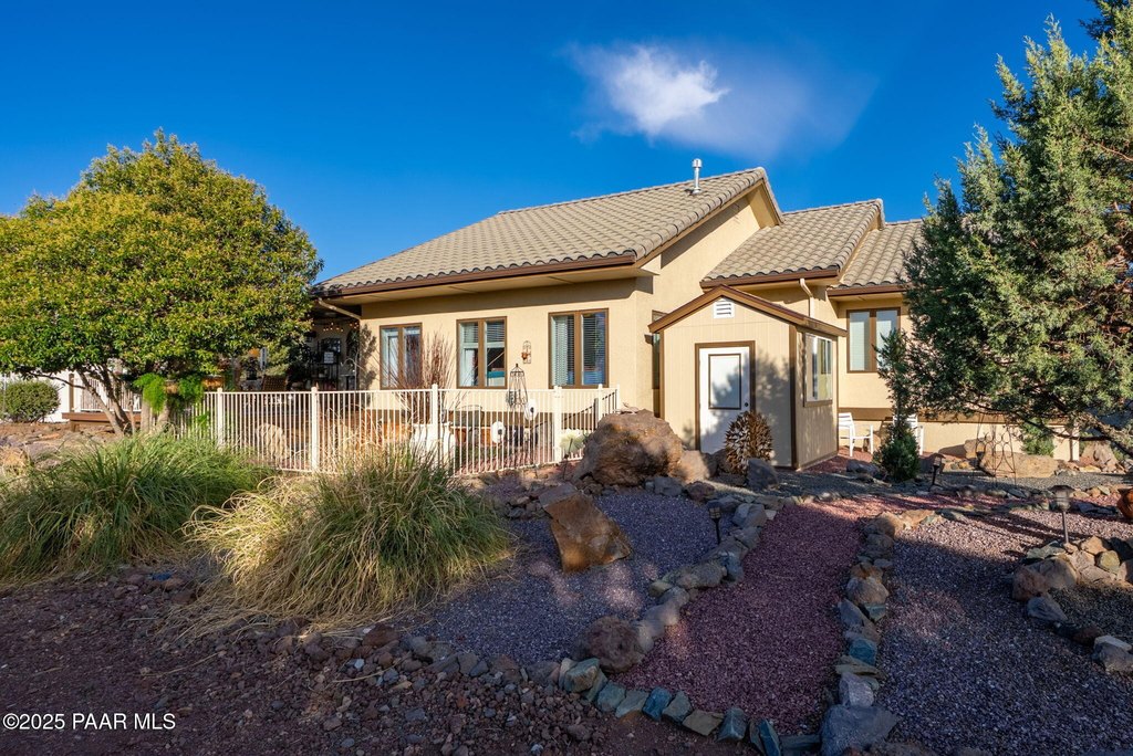 Prescott, Arizona, 86301, United States, 3 Bedrooms Bedrooms, ,2 BathroomsBathrooms,Residential,Forsale,2011278