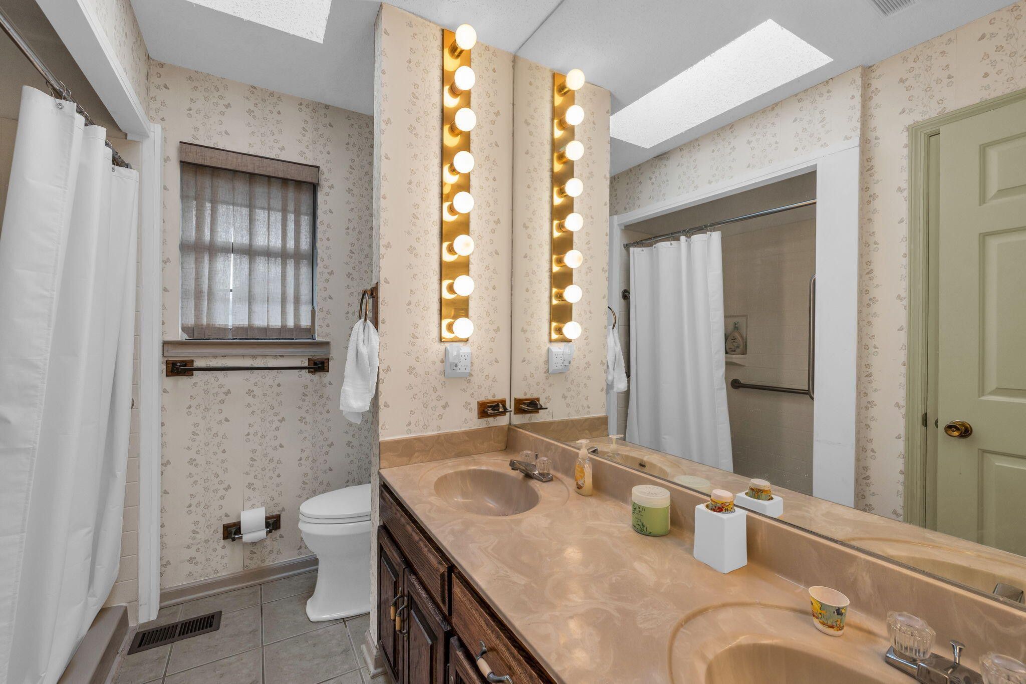 Chickamauga, Georgia, 30707, United States, 2 Bedrooms Bedrooms, ,3 BathroomsBathrooms,Residential,Forsale,2009590