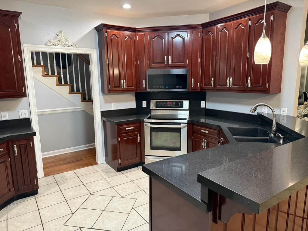 Hixson, Tennessee, 37343, United States, 3 Bedrooms Bedrooms, ,3.5 BathroomsBathrooms,Residential,Forsale,2011258