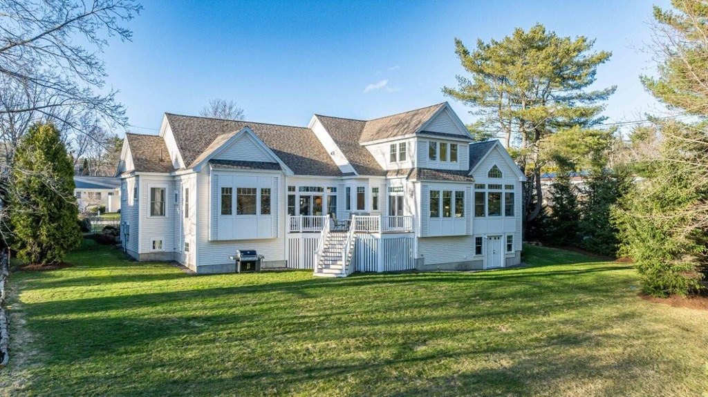 Ogunquit, Maine, 03907, United States, 4 Bedrooms Bedrooms, ,3 BathroomsBathrooms,Residential,Forsale,1894028