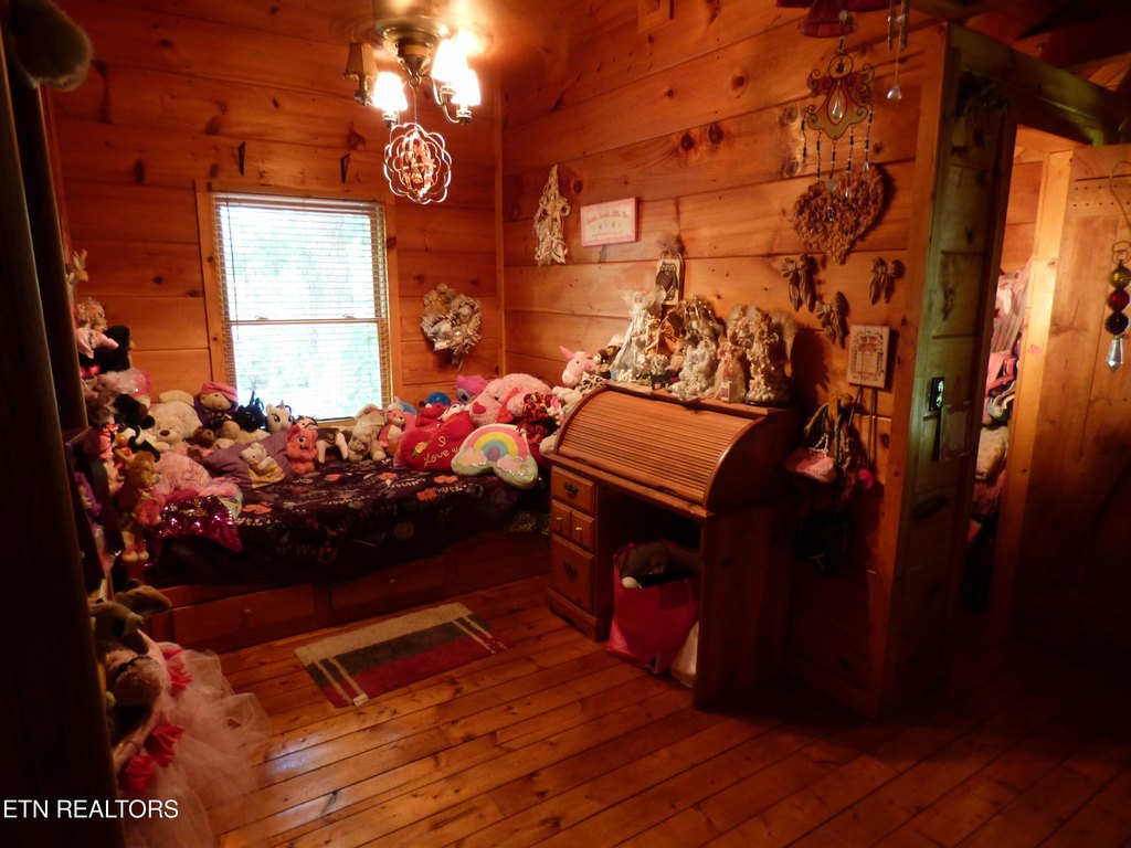 Crossville, Tennessee, 38571, United States, 4 Bedrooms Bedrooms, ,5.5 BathroomsBathrooms,Residential,Forsale,1907867