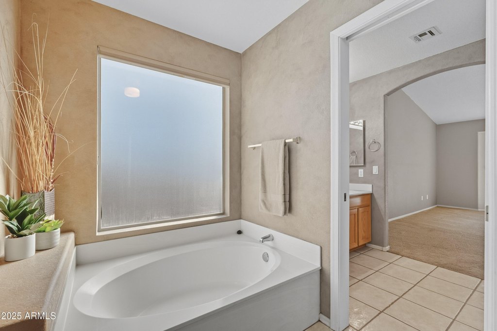 Gold Canyon, Arizona, 85118, United States, 4 Bedrooms Bedrooms, ,2 BathroomsBathrooms,Residential,Forsale,1971071