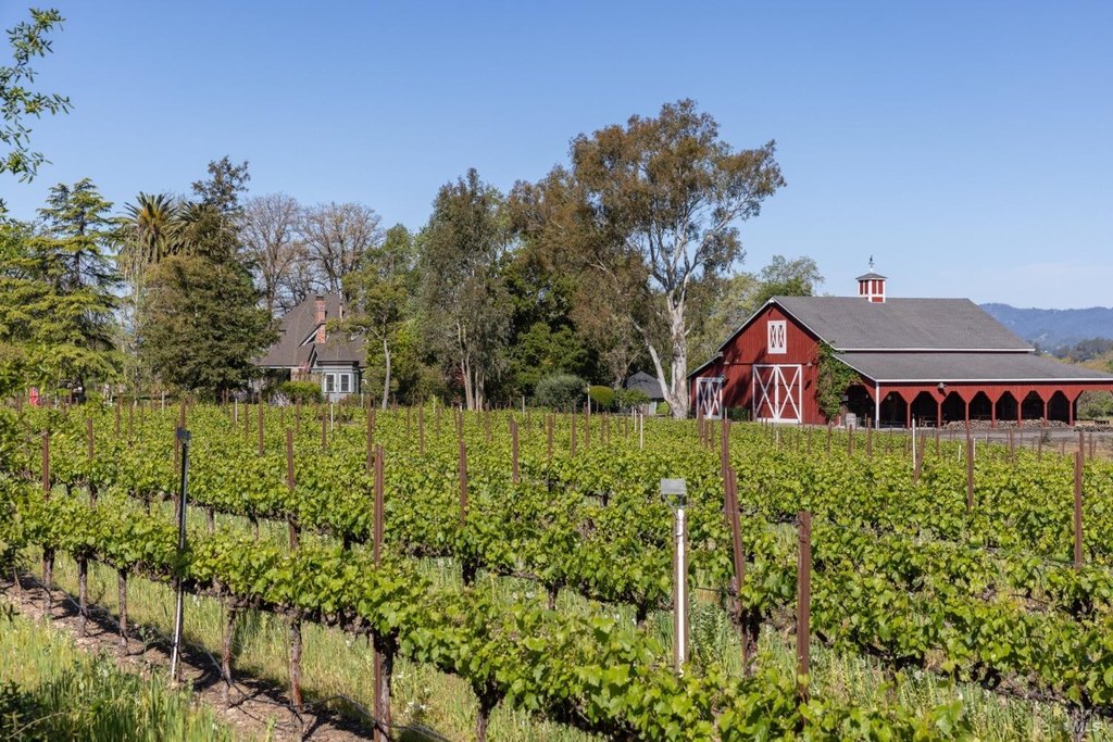 Windsor, California, 95492, United States, 5 Bedrooms Bedrooms, ,4 BathroomsBathrooms,Residential,Forsale,2004744