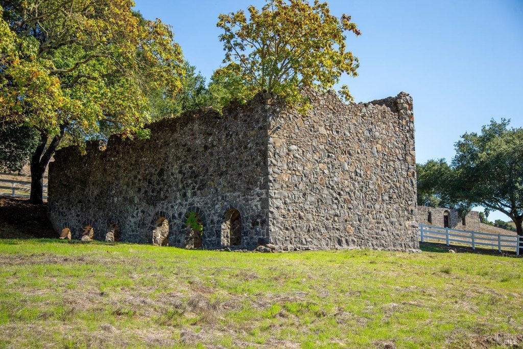 Santa Rosa, California, 95403, United States, 4 Bedrooms Bedrooms, ,6 BathroomsBathrooms,Residential,Forsale,1985918