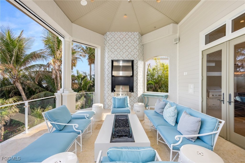 Captiva, Florida, 33924, United States, 5 Bedrooms Bedrooms, ,5.5 BathroomsBathrooms,Residential,Forsale,1971924