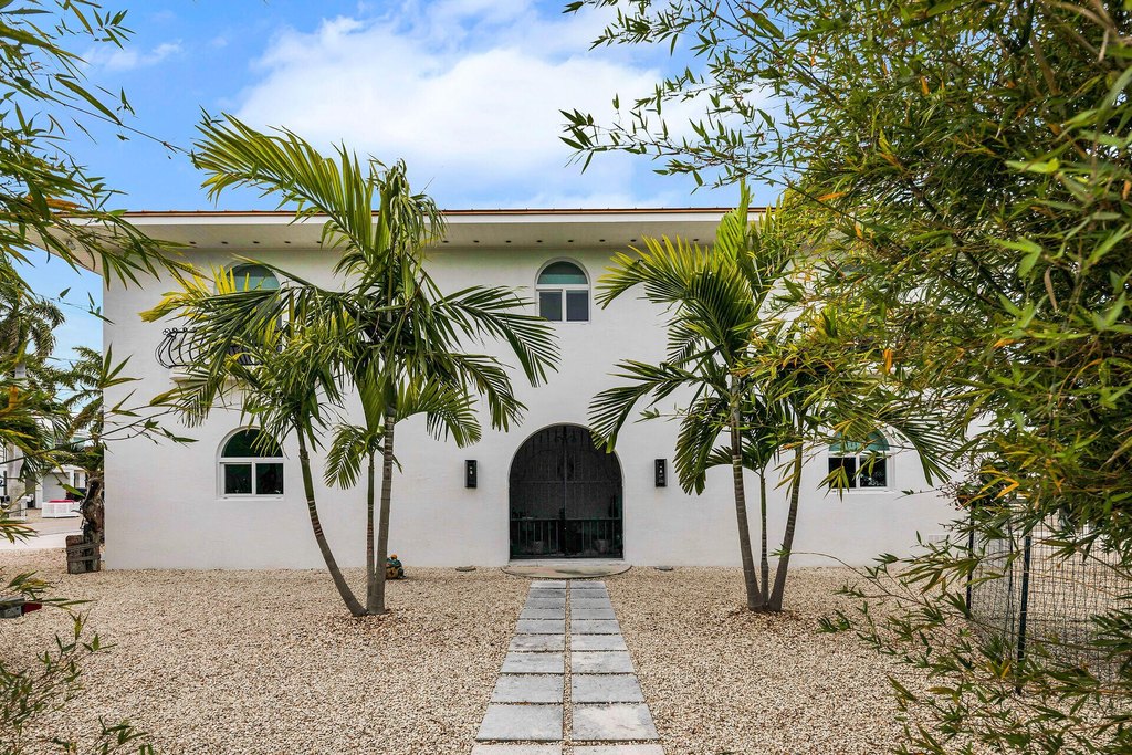 Big Pine Key, Florida, 33043, United States, 3 Bedrooms Bedrooms, ,3 BathroomsBathrooms,Residential,Forsale,1972000