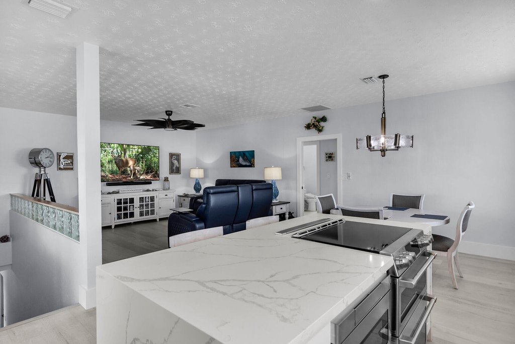 Big Pine Key, Florida, 33043, United States, 3 Bedrooms Bedrooms, ,3 BathroomsBathrooms,Residential,Forsale,1972000