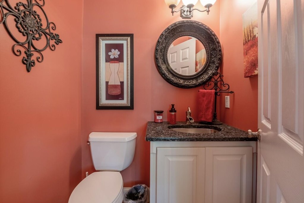 Calhoun, Georgia, 30701, United States, 5 Bedrooms Bedrooms, ,4.5 BathroomsBathrooms,Residential,Forsale,2004688