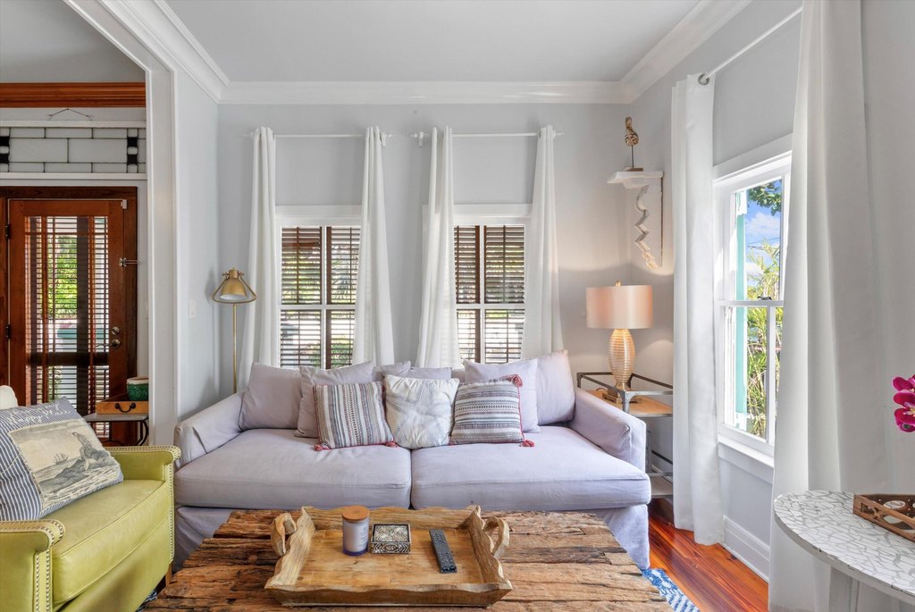 Key West, Florida, 33040, United States, 3 Bedrooms Bedrooms, ,1.5 BathroomsBathrooms,Residential,Forsale,1972001