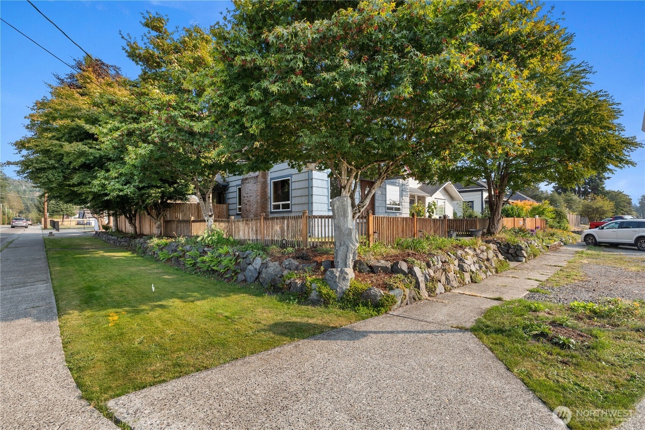 Granite Falls, Washington, 98252, United States, 3 Bedrooms Bedrooms, ,2 BathroomsBathrooms,Residential,Forsale,1965881