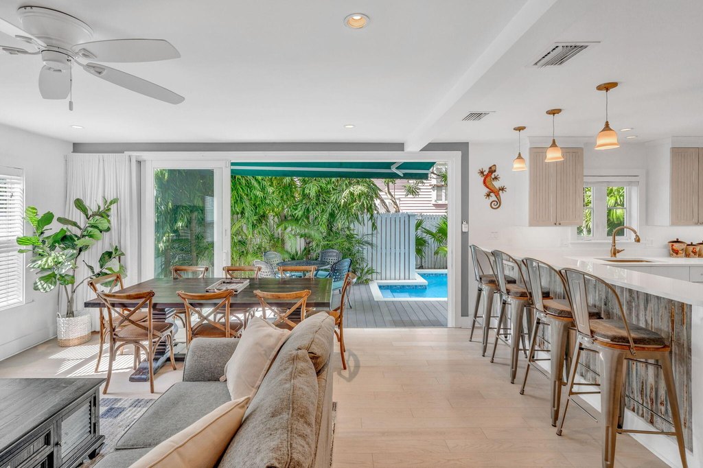 Key West, Florida, 33040, United States, 3 Bedrooms Bedrooms, ,3.5 BathroomsBathrooms,Residential,Forsale,2004350