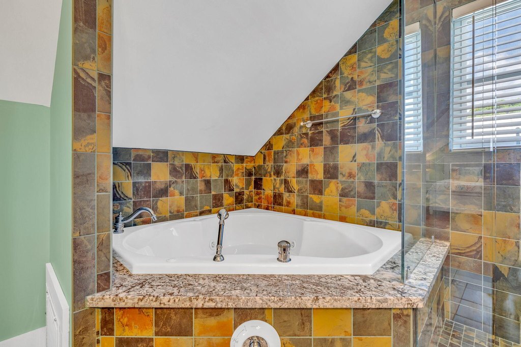 Key West, Florida, 33040, United States, 3 Bedrooms Bedrooms, ,3.5 BathroomsBathrooms,Residential,Forsale,2004350