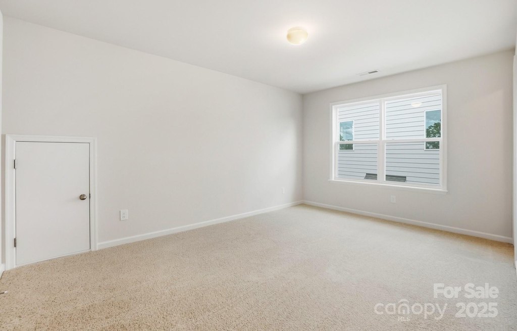 Charlotte, North Carolina, 28278, United States, 4 Bedrooms Bedrooms, ,3.5 BathroomsBathrooms,Residential,Forsale,2004569