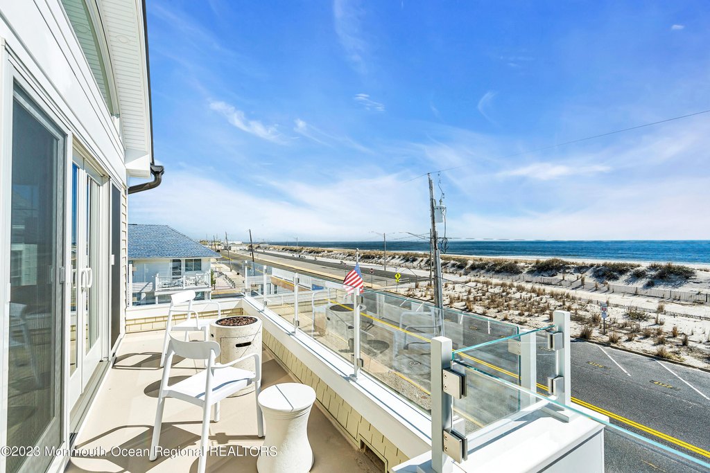 Seaside Park, New Jersey, 08752, United States, 7 Bedrooms Bedrooms, ,7 BathroomsBathrooms,Residential,Forsale,1922405