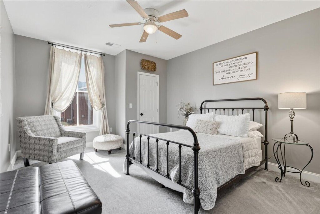 Dandridge, Tennessee, 37725, United States, ,Commercial,Forsale,1988738