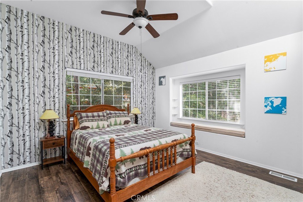 Lake Arrowhead, California, 92352, United States, 4 Bedrooms Bedrooms, ,2.5 BathroomsBathrooms,Residential,Forsale,1971038