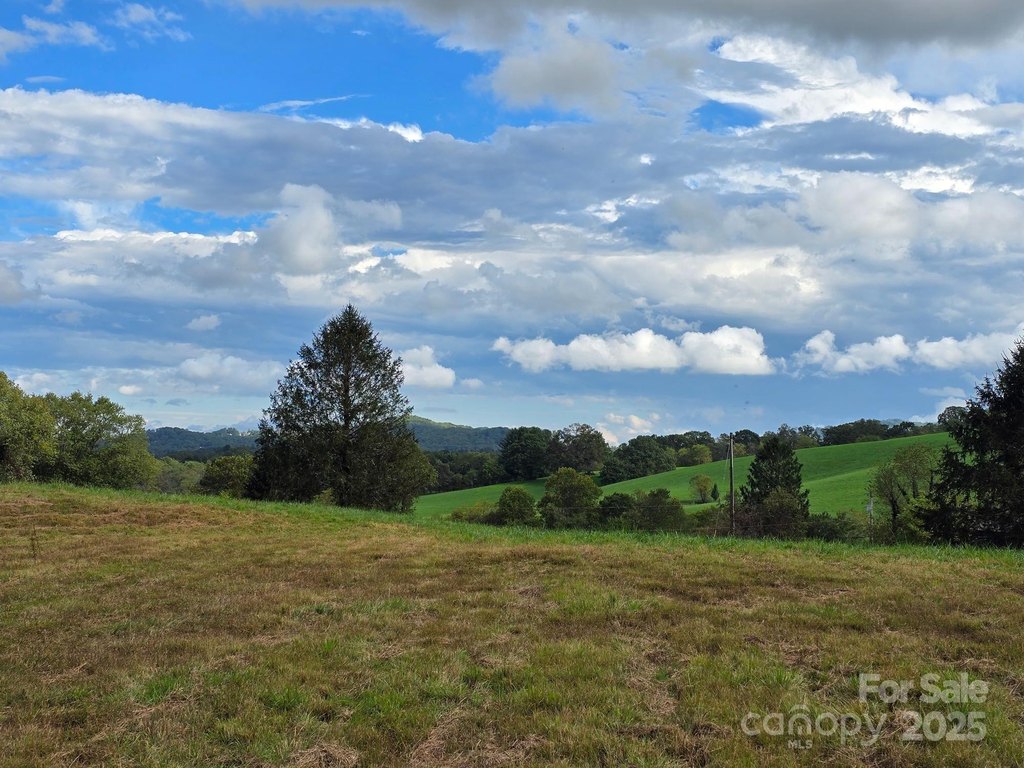 Mills River, North Carolina, 28759, United States, 3 Bedrooms Bedrooms, ,2 BathroomsBathrooms,Residential,Forsale,1985984