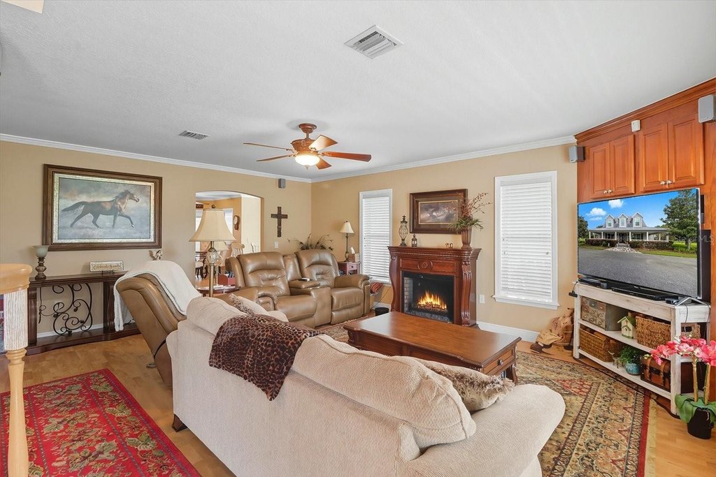 MORRISTON, Florida, 32668, United States, 4 Bedrooms Bedrooms, ,4.5 BathroomsBathrooms,Residential,Forsale,1994129