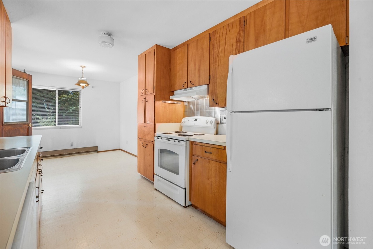 Bothell, Washington, 98021, United States, 3 Bedrooms Bedrooms, ,1 BathroomBathrooms,Residential,Forsale,1965890