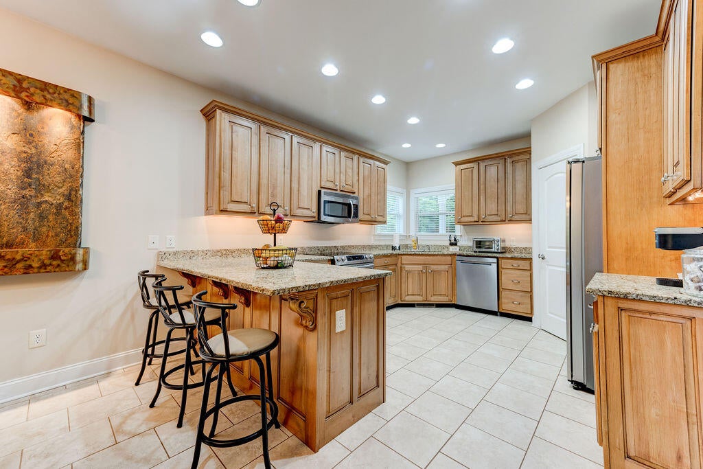 Cohutta, Georgia, 30710, United States, 5 Bedrooms Bedrooms, ,3 BathroomsBathrooms,Residential,Forsale,1963614