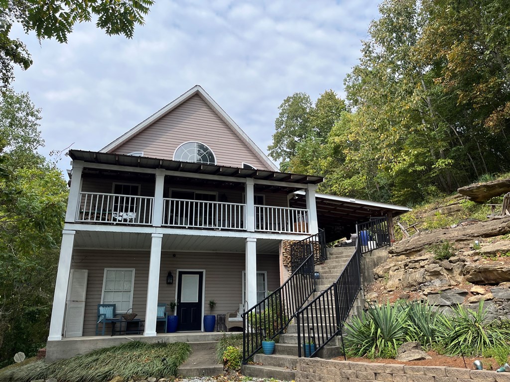 Celina, Tennessee, 38551, United States, ,Residential,Forsale,1999483