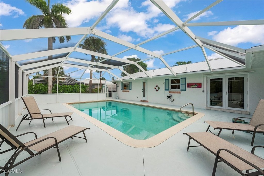 Sanibel, Florida, 33957, United States, 3 Bedrooms Bedrooms, ,2 BathroomsBathrooms,Residential,Forsale,1971931