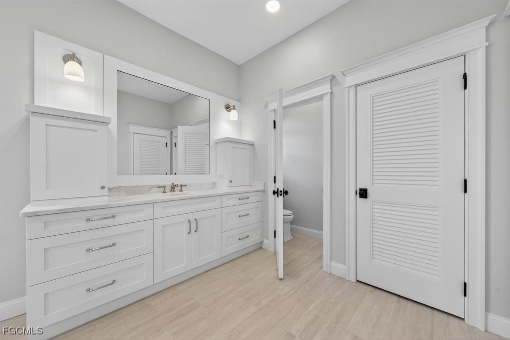 Sanibel, Florida, 33957, United States, 4 Bedrooms Bedrooms, ,3 BathroomsBathrooms,Residential,Forsale,1971925