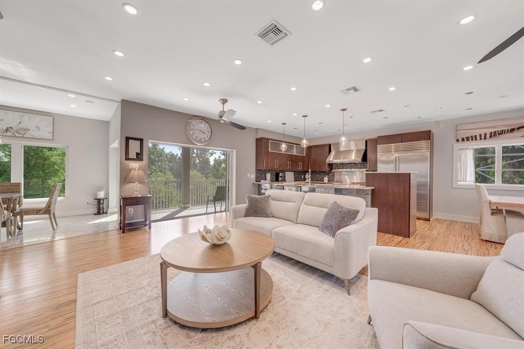 Sanibel, Florida, 33957, United States, 3 Bedrooms Bedrooms, ,4 BathroomsBathrooms,Residential,Forsale,1971927