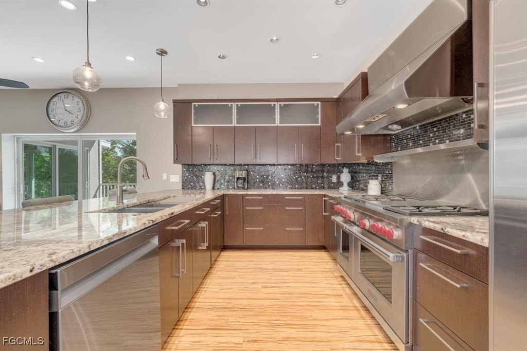 Sanibel, Florida, 33957, United States, 3 Bedrooms Bedrooms, ,4 BathroomsBathrooms,Residential,Forsale,1971927