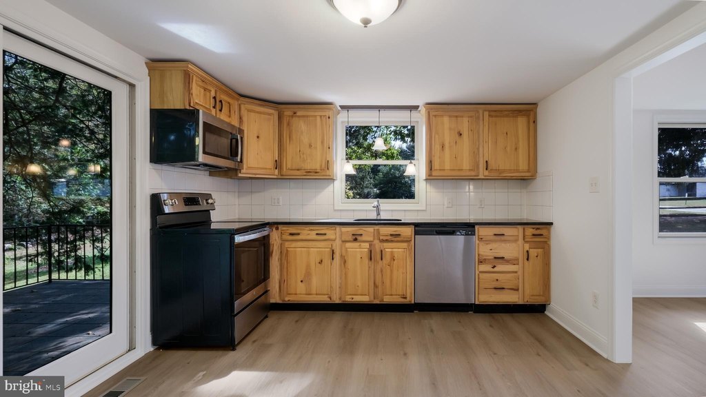 FURLONG, Pennsylvania, 18925, United States, 3 Bedrooms Bedrooms, ,2 BathroomsBathrooms,Residential,Forsale,1973393