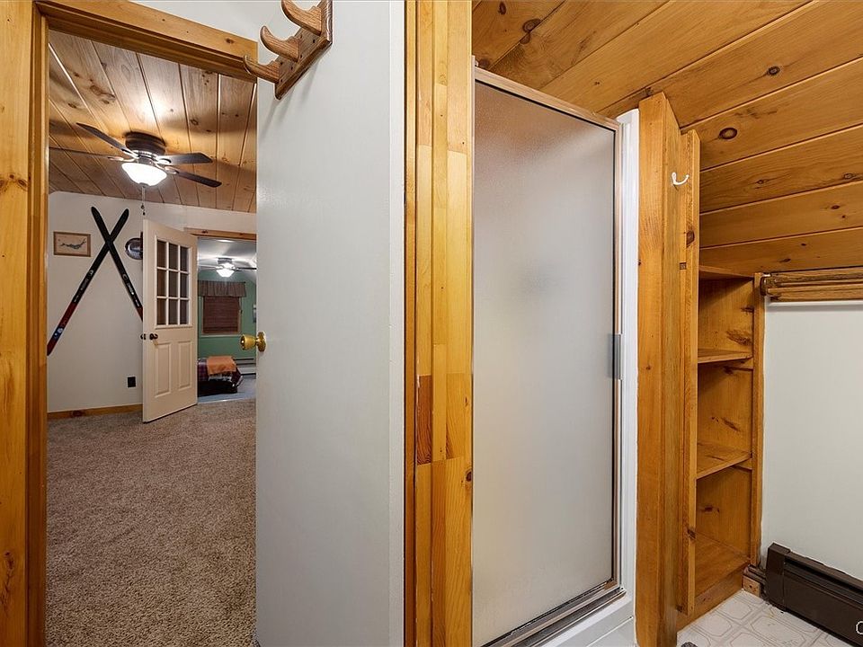 Eagle Bay, New York, 13331, United States, 3 Bedrooms Bedrooms, ,2 BathroomsBathrooms,Residential,Forsale,1969693