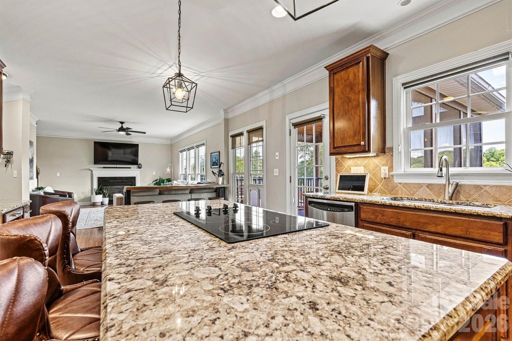 Denver, North Carolina, 28037, United States, 6 Bedrooms Bedrooms, ,5 BathroomsBathrooms,Residential,Forsale,2004076