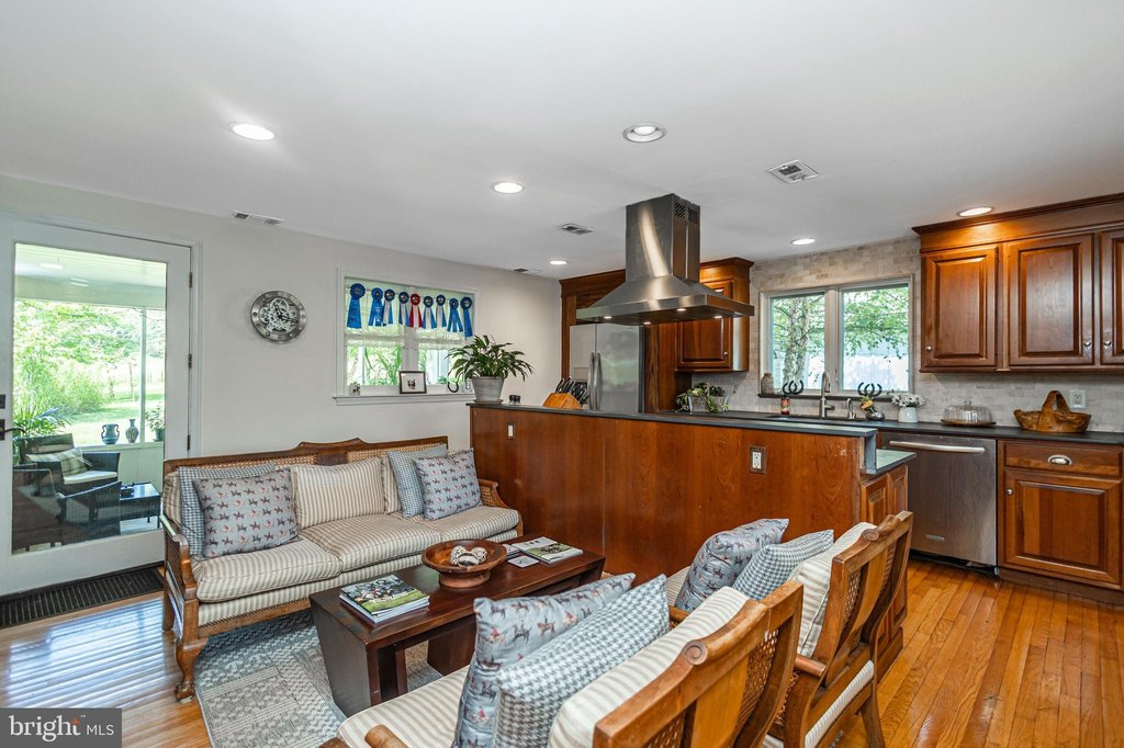 NEWTOWN, Pennsylvania, 18940, United States, 4 Bedrooms Bedrooms, ,2.5 BathroomsBathrooms,Residential,Forsale,1929515