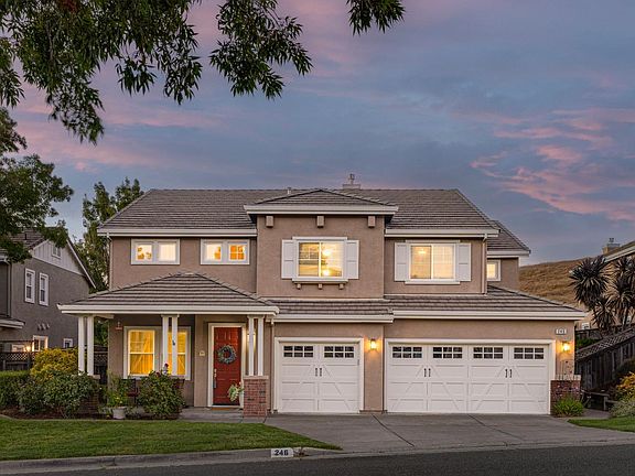 Petaluma, California, 94952, United States, 4 Bedrooms Bedrooms, ,3 BathroomsBathrooms,Residential,Forsale,1985922