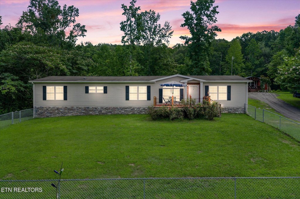 Decatur, Tennessee, 37322, United States, 4 Bedrooms Bedrooms, ,2 BathroomsBathrooms,Residential,Forsale,1929848