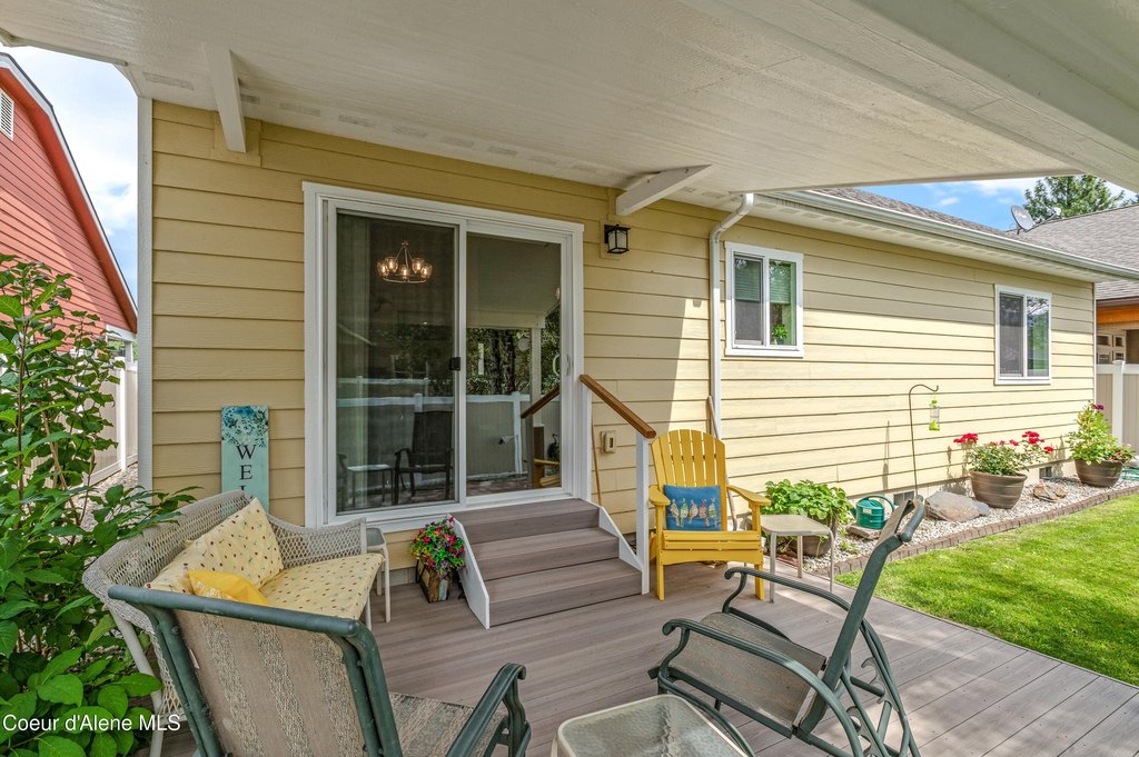 Sandpoint, Idaho, 83864, United States, 3 Bedrooms Bedrooms, ,2 BathroomsBathrooms,Residential,Forsale,1946335